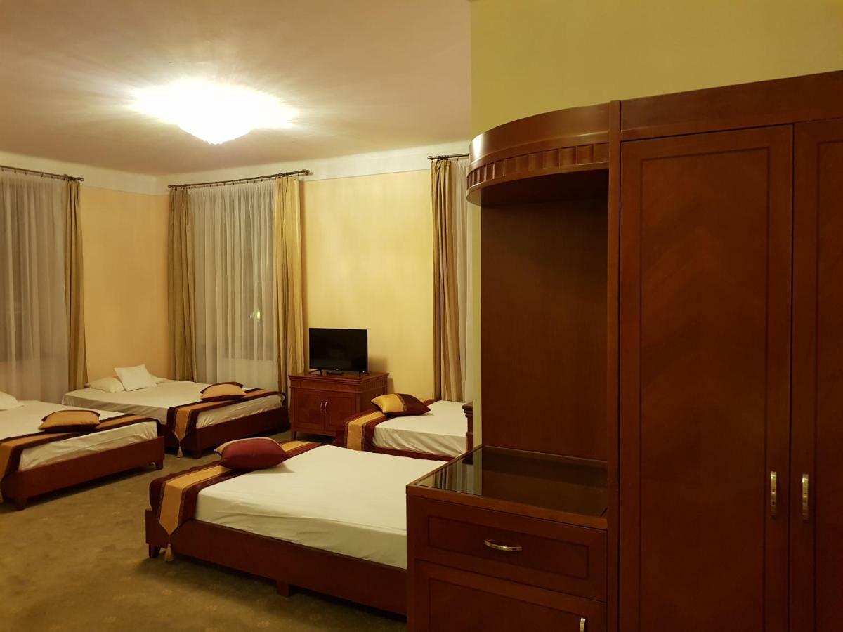 Rezydencja Pod Zegarem Trzebinia  Esterno foto